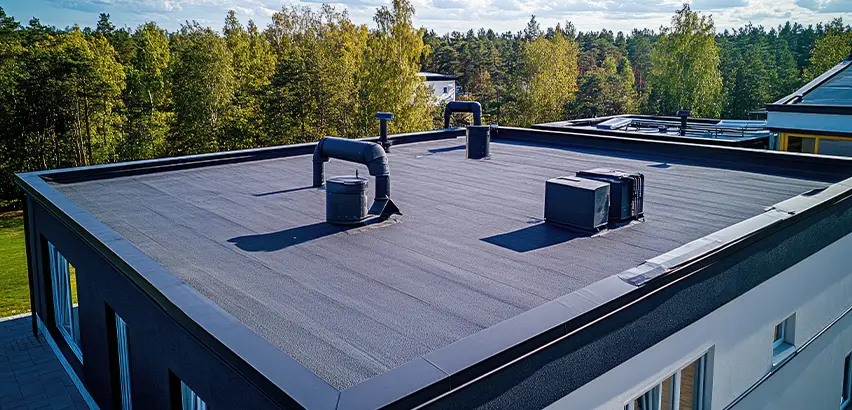 Professional Flat Roof Replacement Services in Palatine, IL
